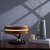 la lampe de chevet luxe par excellence, lampe de chevet bois et design moderne